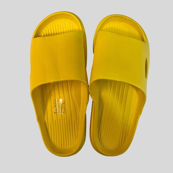 Chinese sandals Yellow - size 8 - 0527LR-10 - Picture 1 of 3